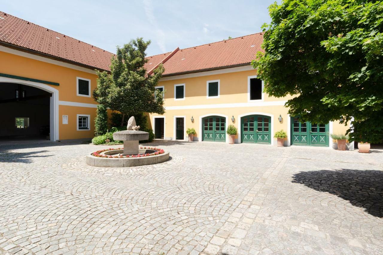 Gasthof Fischer Doernbach Wilhering Bagian luar foto